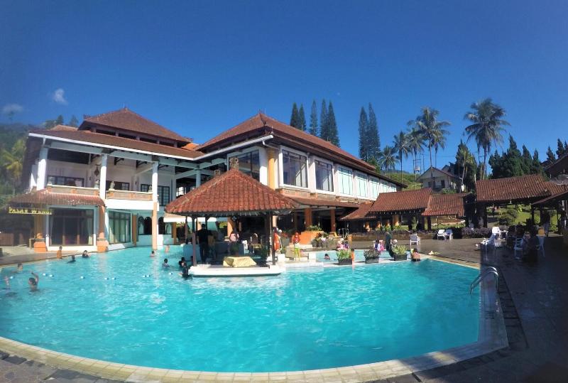Royal Trawas Hotel & Cottages - Havuz