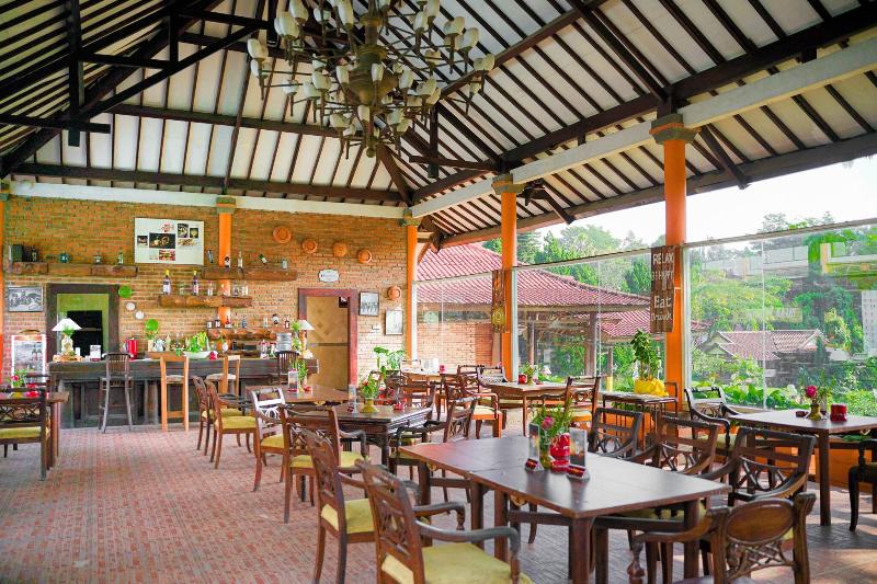 Royal Trawas Hotel & Cottages - Restoran