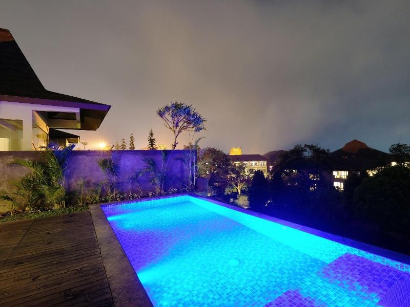 Singhasari Resort - Havuz