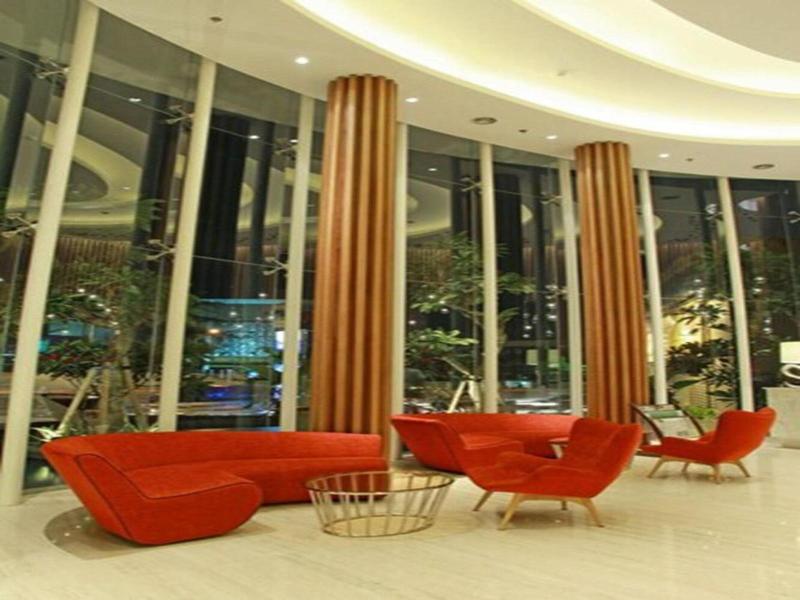 Soll Marina Serpong - Lobi