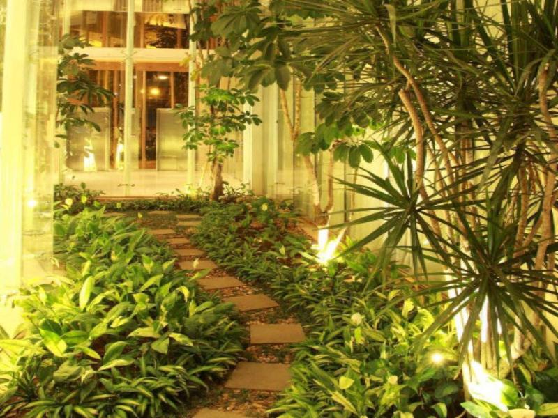 Soll Marina Serpong - Genel