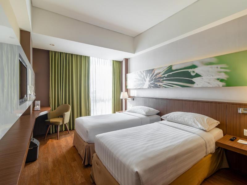 Soll Marina Serpong - Oda