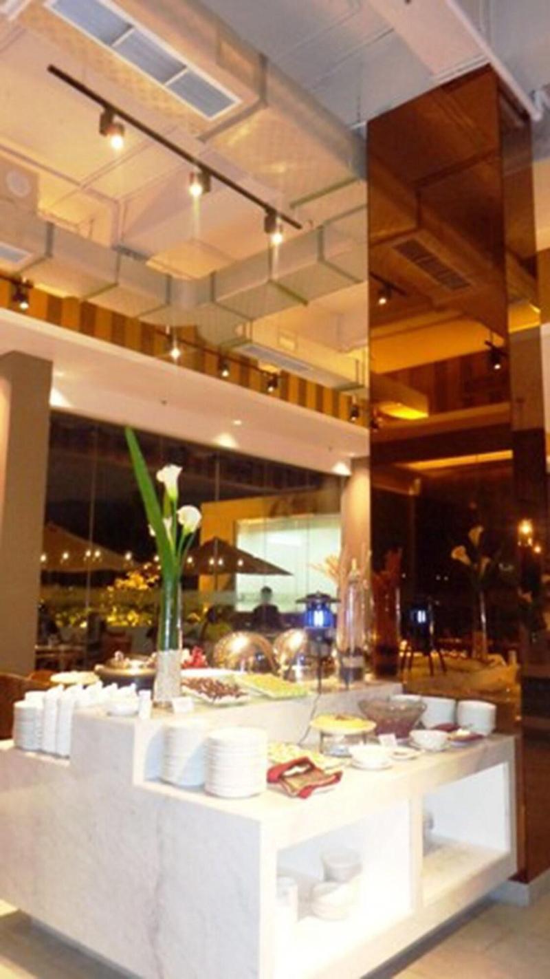 Soll Marina Serpong - Restoran