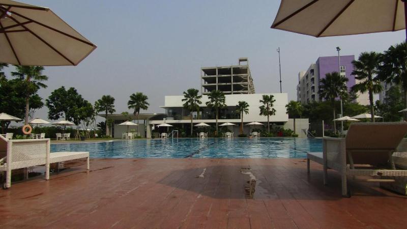 Swift Inn Aeropolis Airport - Havuz