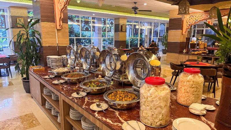 Syariah Hotel Solo - Restoran