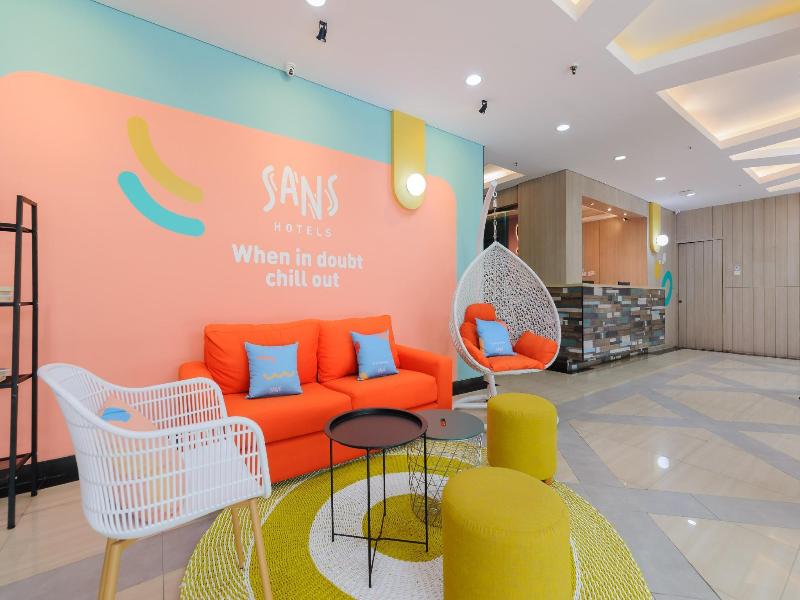 The Green Hotel Bekasi - Lobi