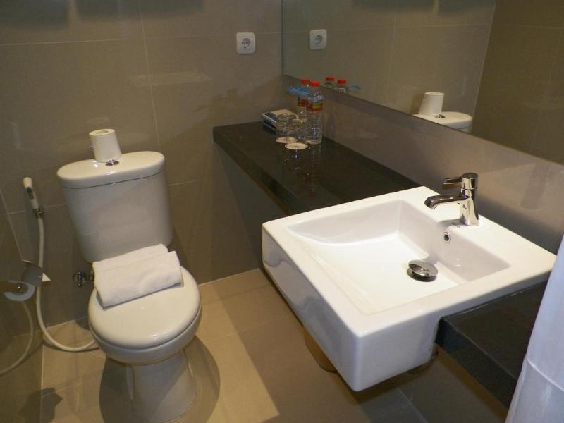 The Grove Express Hotel Timoho - Genel