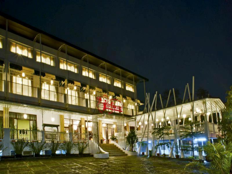 The Victoria Guesthouse Bandung - Genel