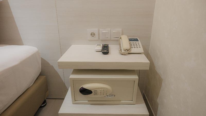 The Win Hotel Surabaya - Oda