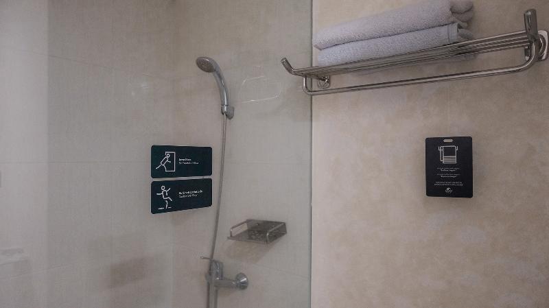 The Win Hotel Surabaya - Oda