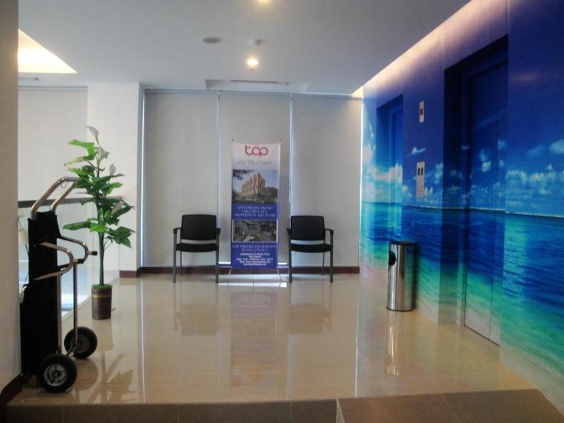 Top Hotel Manado by Gran Puri - Genel