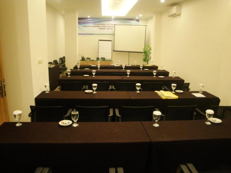 Top Hotel Manado by Gran Puri - Genel