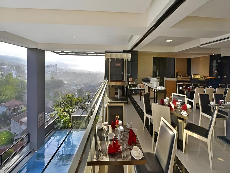 Travello Bandung - Restoran
