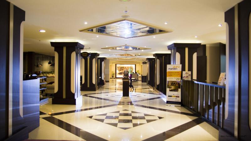 Varna Culture Hotel Soerabaia - Lobi