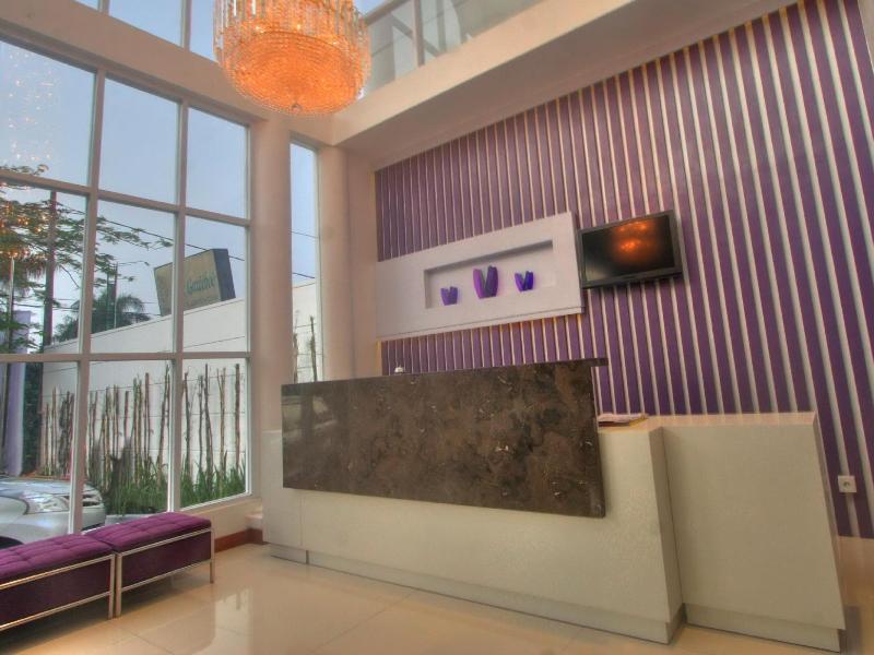 Vio Hotel Surapati - Lobi