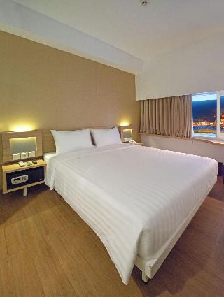 Whiz Prime Megamas Manado fotoÄŸrafÄ±
