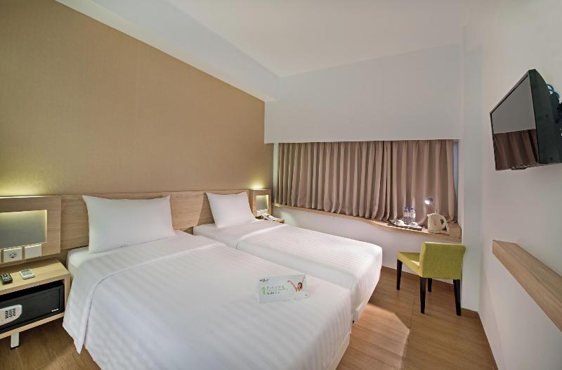 Whiz Prime Megamas Manado - Oda
