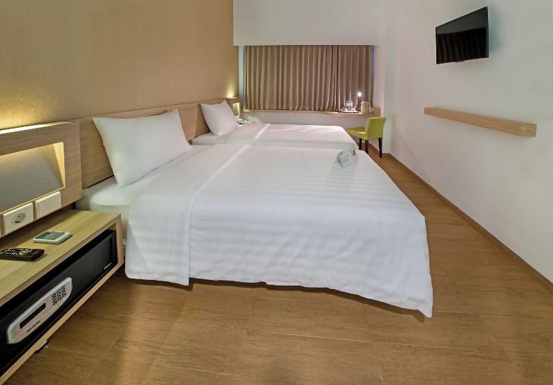 Whiz Prime Megamas Manado - Oda