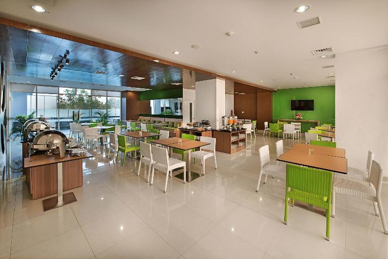 Whiz Prime Pajajaran Bogor - Restoran
