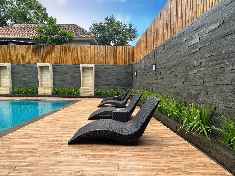 Yasmin Hotel Karawaci - Havuz