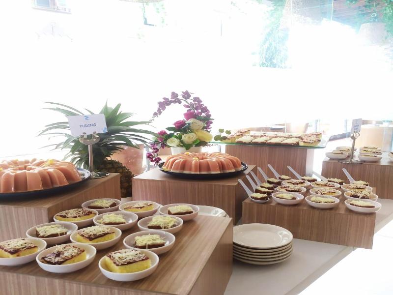 Zenith Hotel Kendari - Restoran