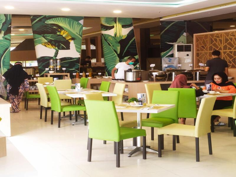 Zenith Hotel Kendari - Restoran