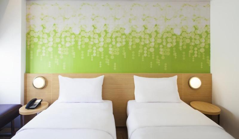 Zest Hotel Harbourbay Batam - Oda
