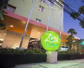 Zest Hotel Jemursari Surabaya otel fotoğrafı