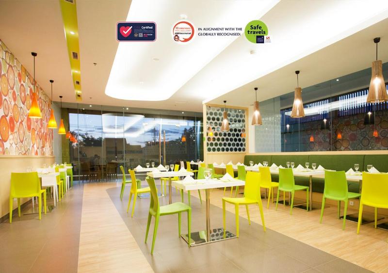 Zest Hotel Jemursari Surabaya - Restoran