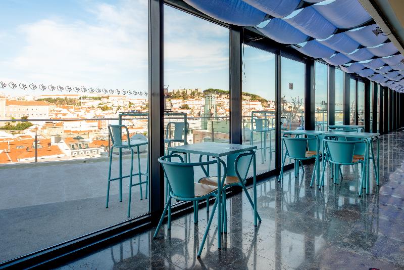 VIP Executive Eden Aparthotel - Bar