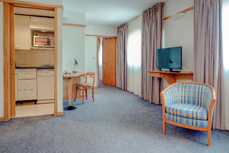 VIP Executive Eden Aparthotel - Oda