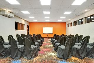 Days Inn by Wyndham Woodbury Long Island fotoÄŸrafÄ±