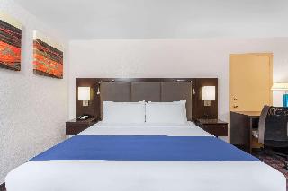 Days Inn by Wyndham Woodbury Long Island fotoÄŸrafÄ±
