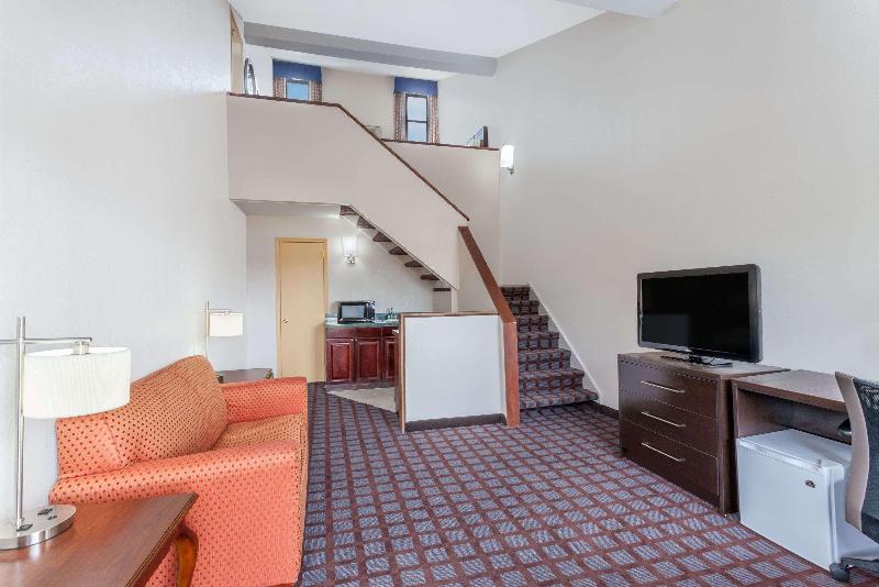 Days Inn by Wyndham Woodbury Long Island - Oda