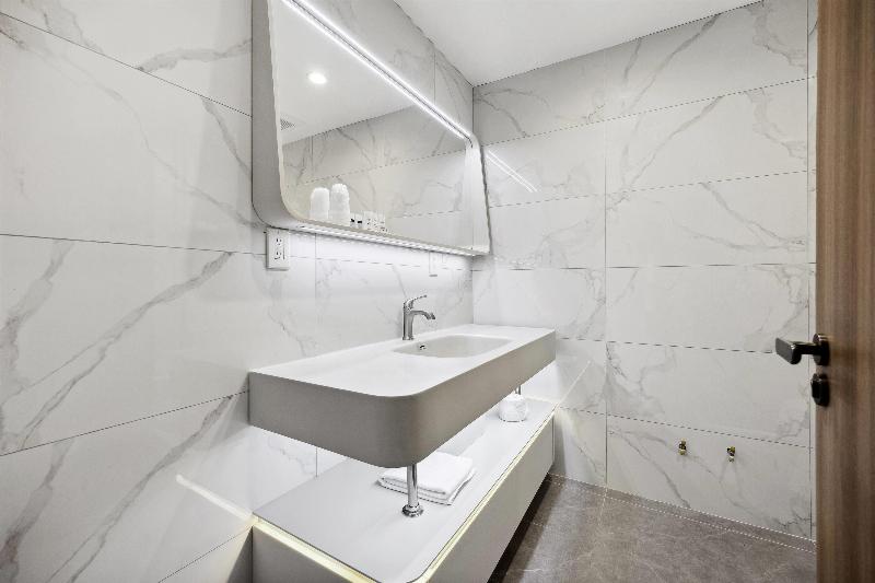 Ramada by Wyndham Flushing Queens - Oda