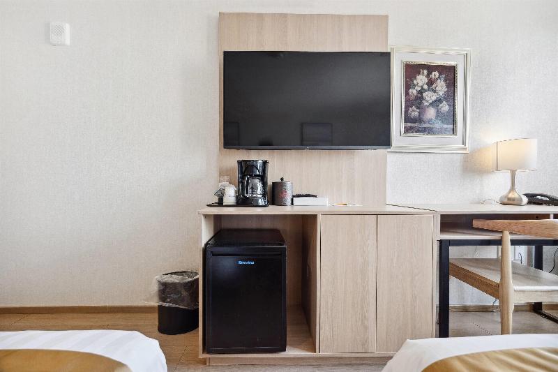 Ramada by Wyndham Flushing Queens - Oda