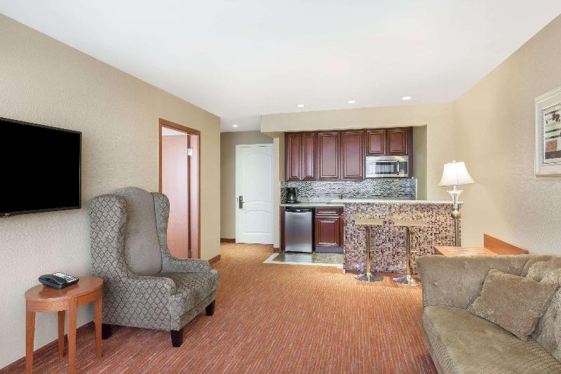 Ramada by Wyndham Flushing Queens - Oda