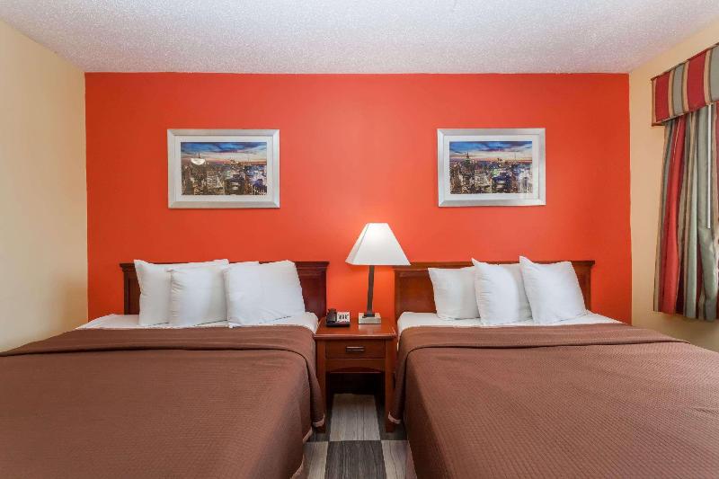 Travelodge by Wyndham Jersey City - Oda