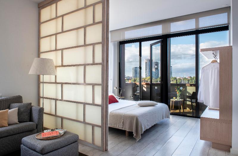 Eric Vokel Amsterdam Suites - Oda