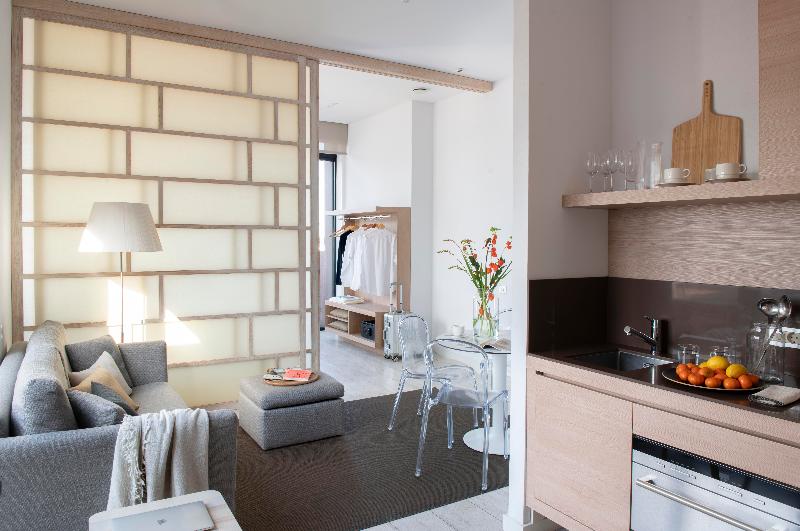 Eric Vokel Amsterdam Suites - Oda