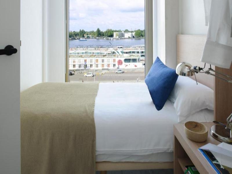 Eric Vokel Amsterdam Suites - Oda