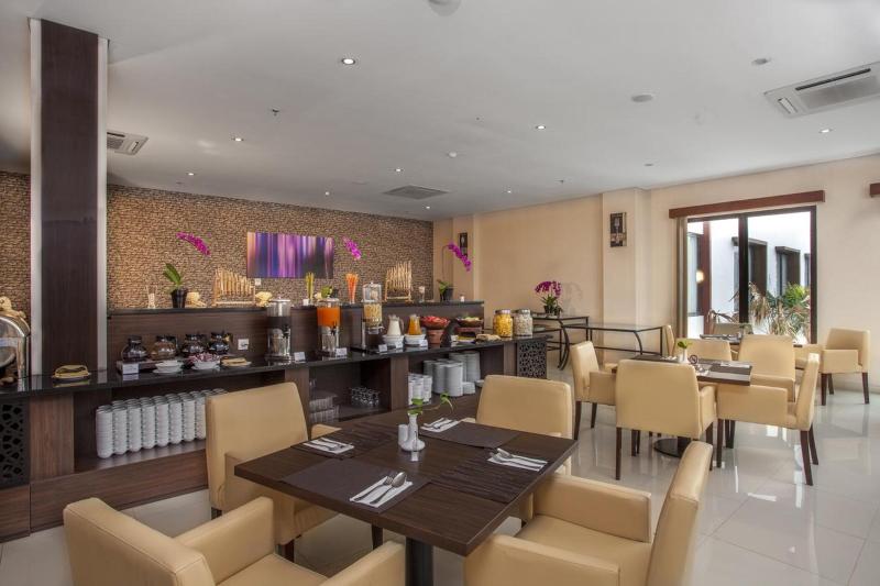 Padjadjaran Suites Resort & Convention Hotel - Restoran