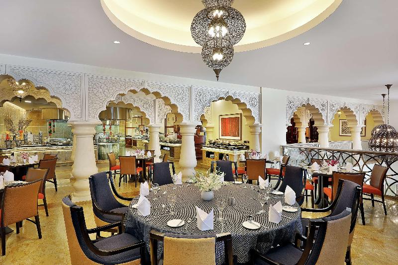 Hilton Suites Makkah - Restoran