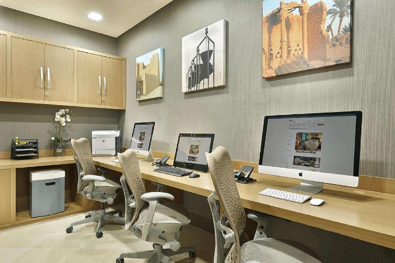 Hilton Garden Inn Tabuk - Toplantı