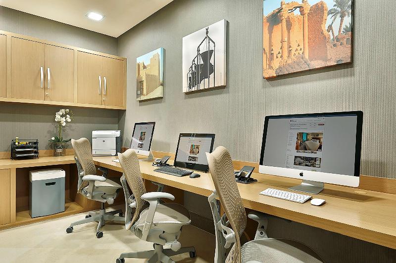 Hilton Garden Inn Tabuk - Genel