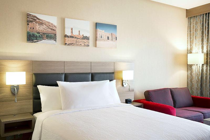 Hilton Garden Inn Tabuk - Oda