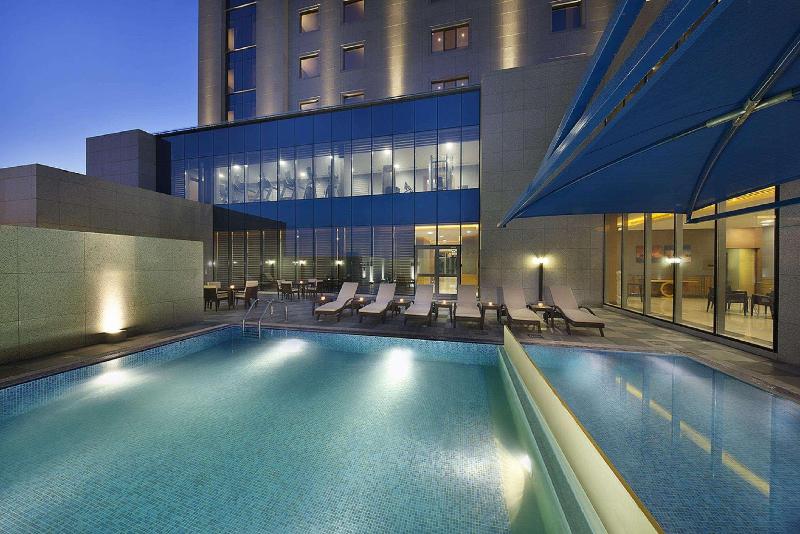 Hilton Garden Inn Tabuk - Havuz