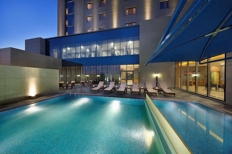 Hilton Garden Inn Tabuk - Havuz