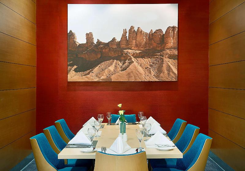 Hilton Garden Inn Tabuk - Restoran