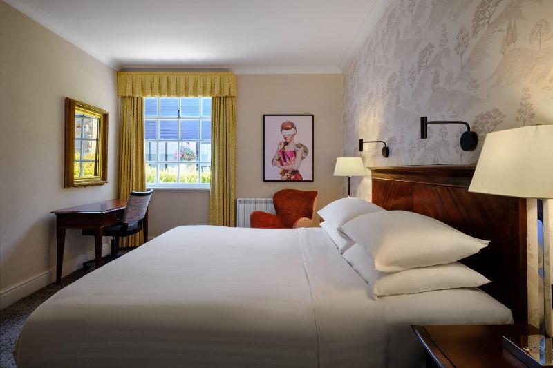 Delta Hotels Marriott Breadsall Priory CountryClub - Oda